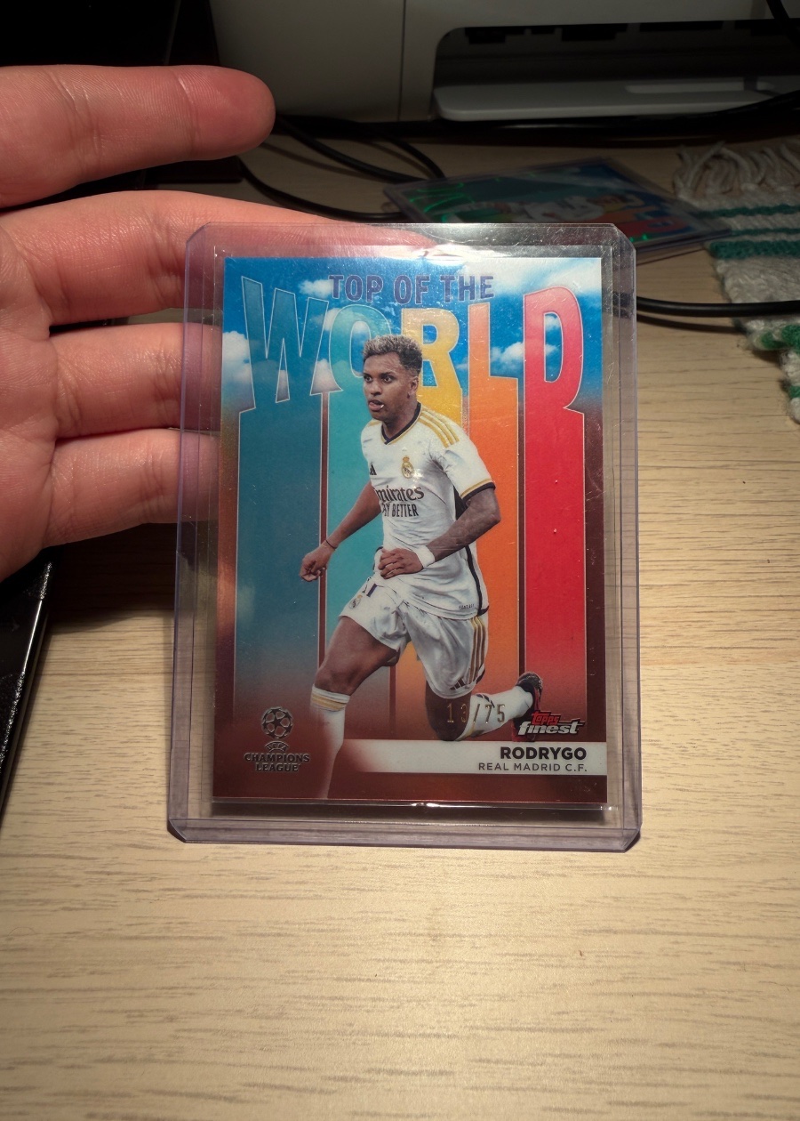 Rodrygo top of the world /75