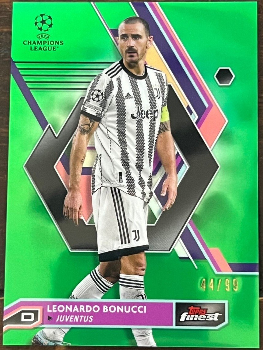Bonucci topps finest /99