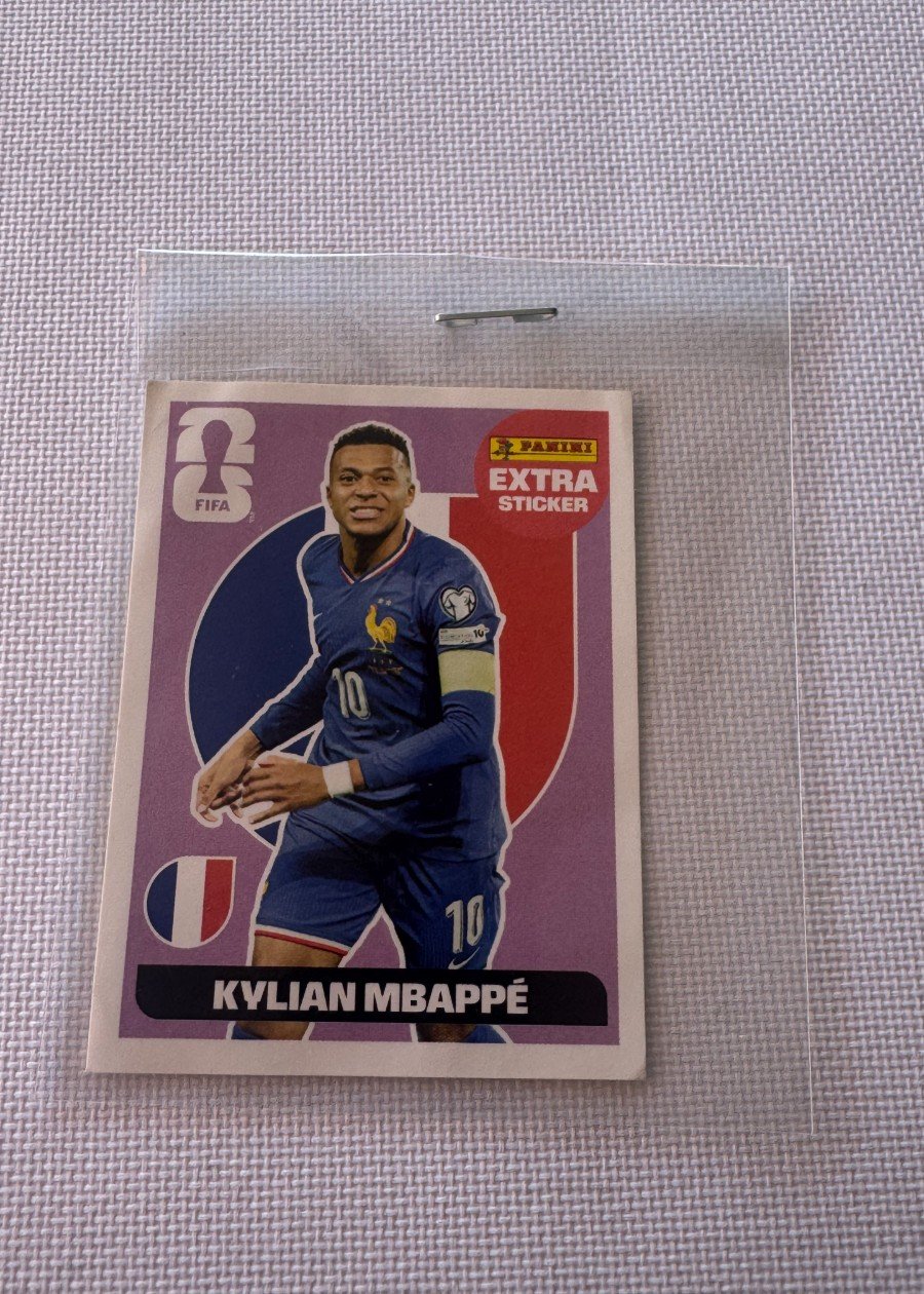 K. Mbappe - Regular Extra Sticker