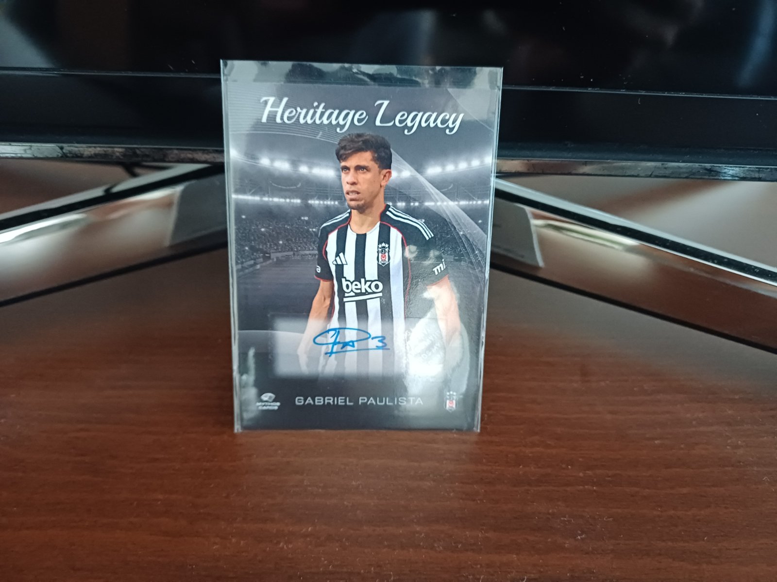 Gabriel Paulista /5 imza