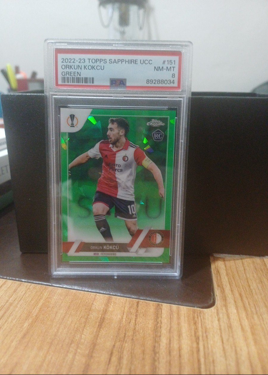 Orkun Kökçü psa8 /70 topps sapphire